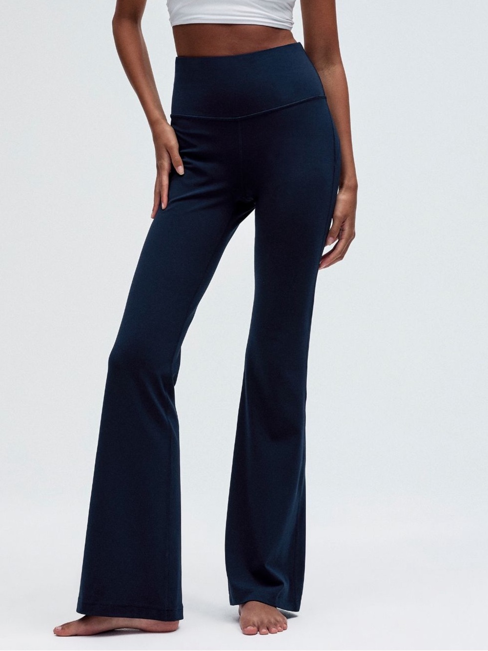 Lululemon Groove Nulu Super-High-Rise Flared Pant Size 6